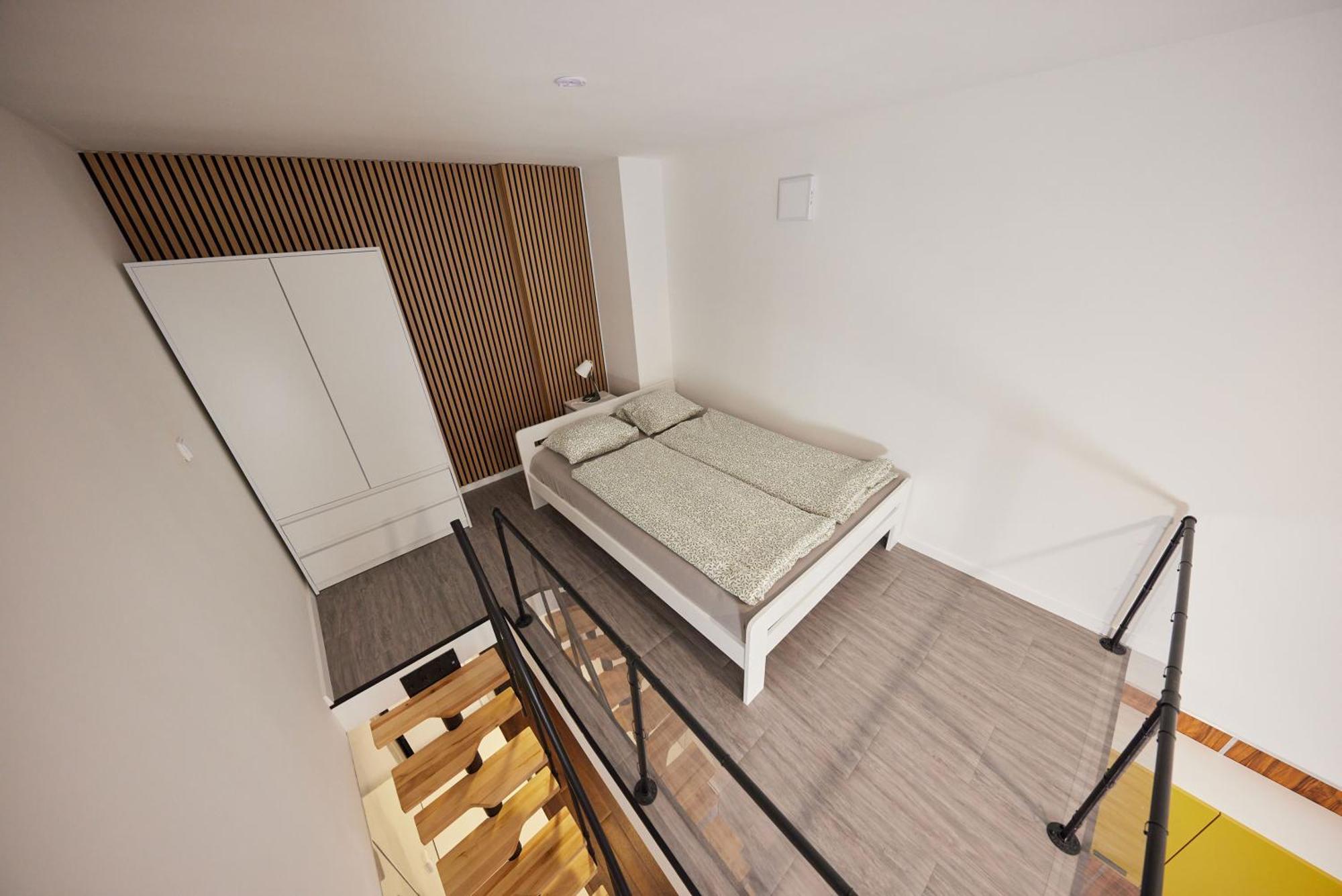 Block 96 Apartments Злин Номер фото
