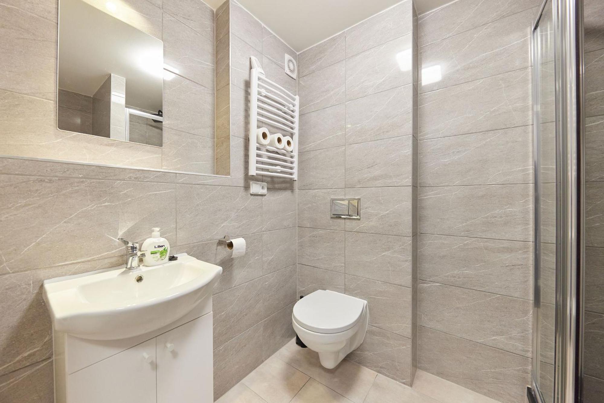 Block 96 Apartments Злин Экстерьер фото